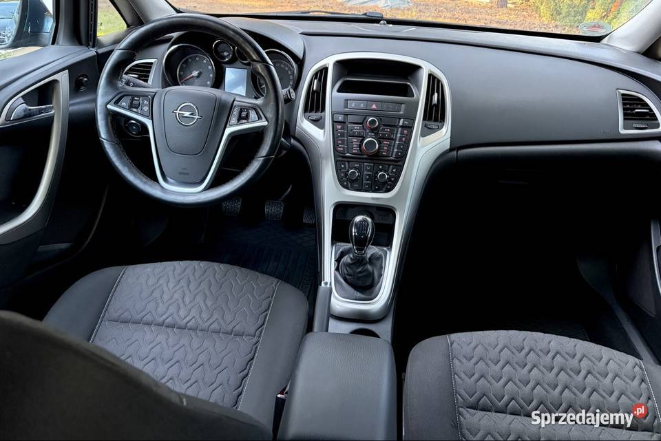 Opel Astra J 14t Polift Oryginalny lakier sprowadzony Płońsk