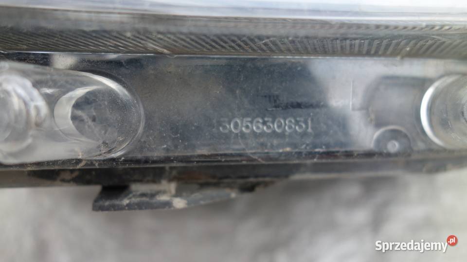 REFLEKTOR LEWY LAMPA LEWA PRZÓD DACIA DUSTER I Ruda Śląska