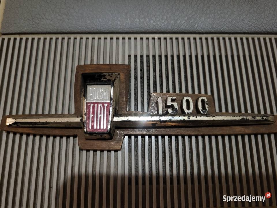 Emblemat fiat 1500 duży fiat FSO 125p znaczek Warszawa sprzedam