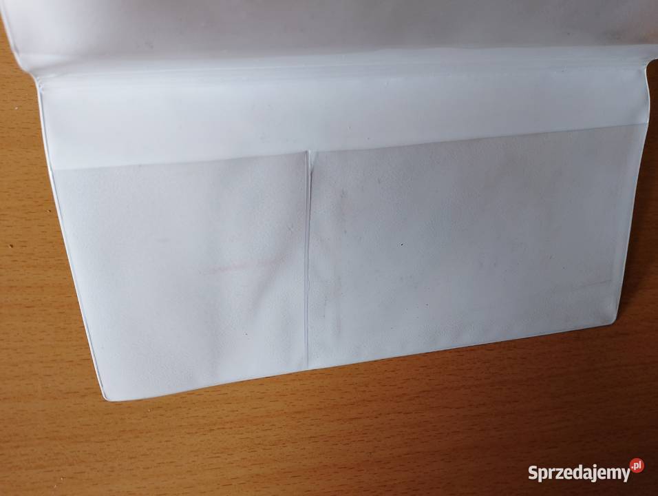 ETUI okładka na dokumenty podróży zawieszka do Moda i Styl Złotniki