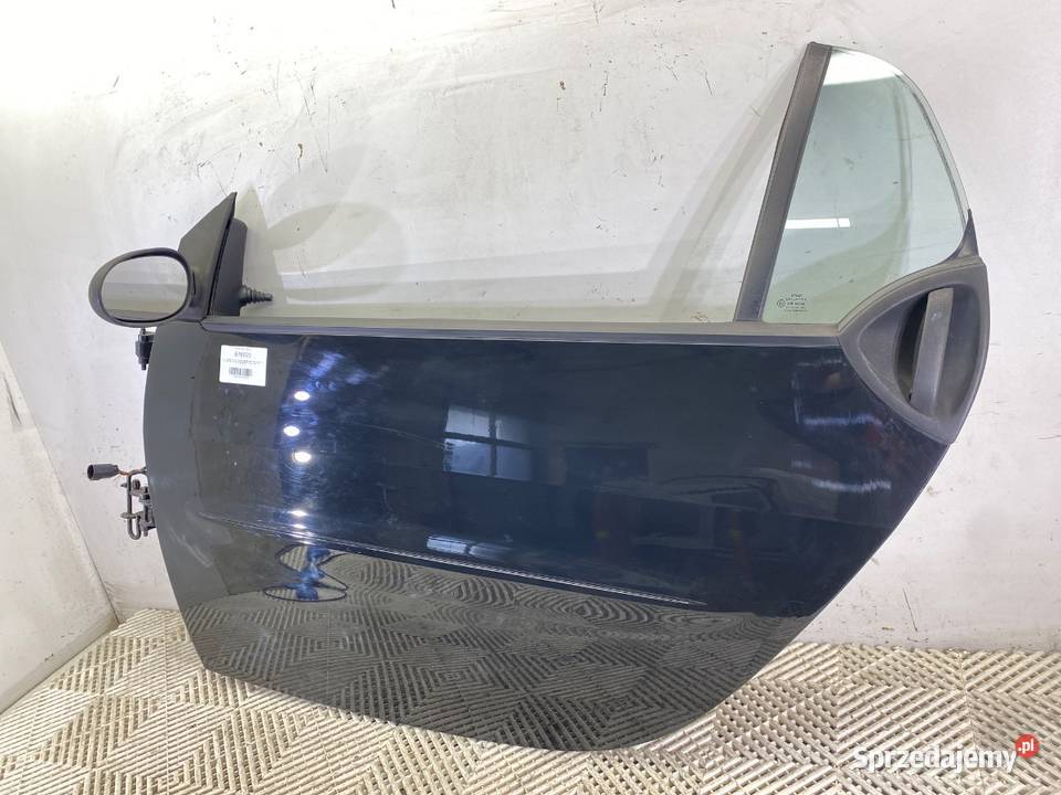 DRZWI LEWY PRZÓD SMART FORTWO Hatchback 0407