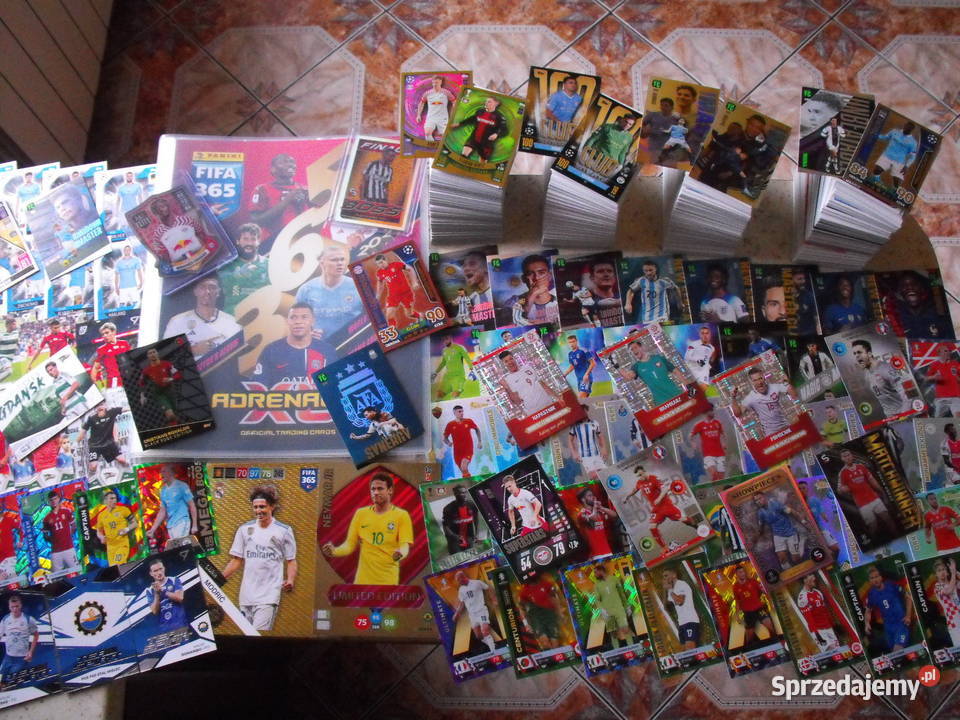 Karty piłkarskie Mega zestaw 500 kart i album Mykanów