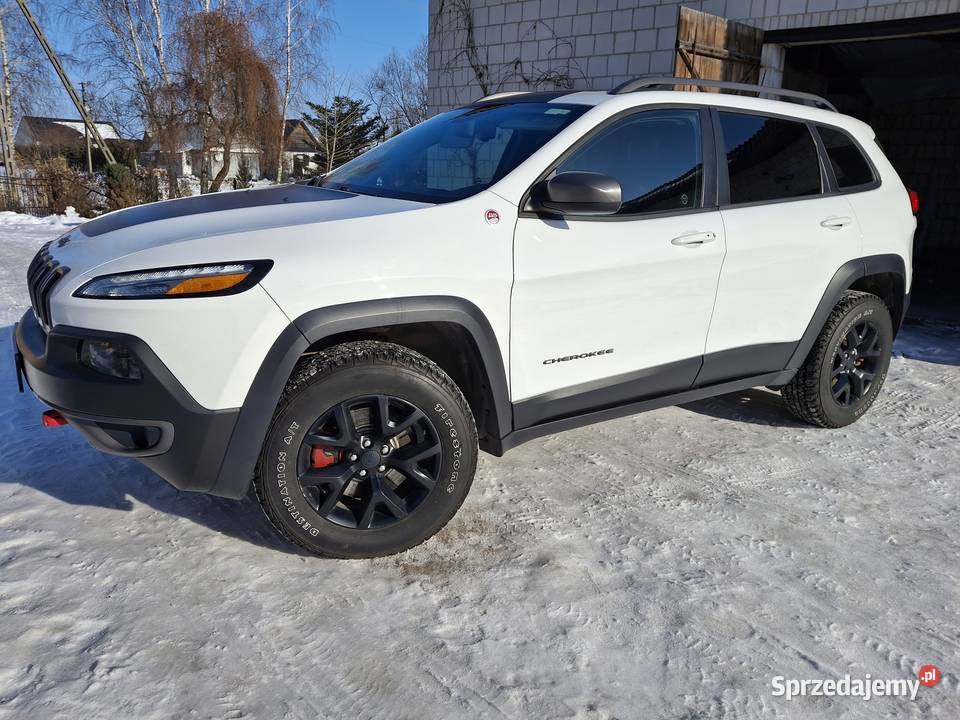 Jeep cherokee KL TRAILHOWK 32 4x4 nieuszkodzony Turobin sprzedam