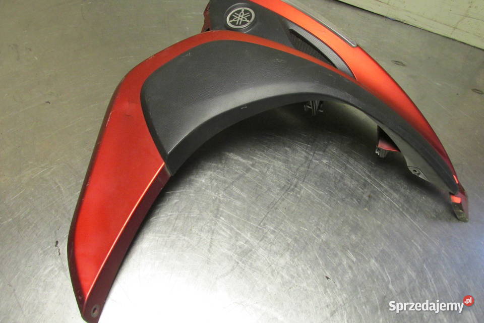 Boczek bok lewy Yamaha Tricity 125 14r części świętokrzyskie