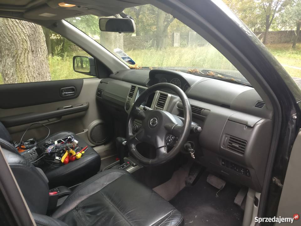 Nissan XTRAIL T30 2004 25 anglik na części Kowiesy