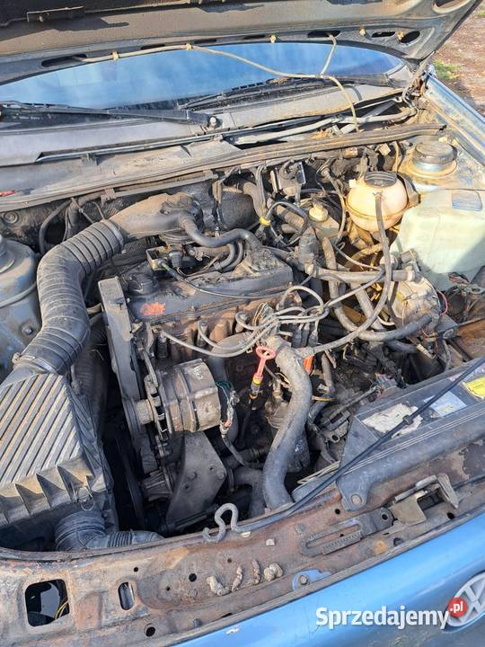 Volkswagen Passat B3 18 benzyna kombi Passat lubelskie Biała Podlaska