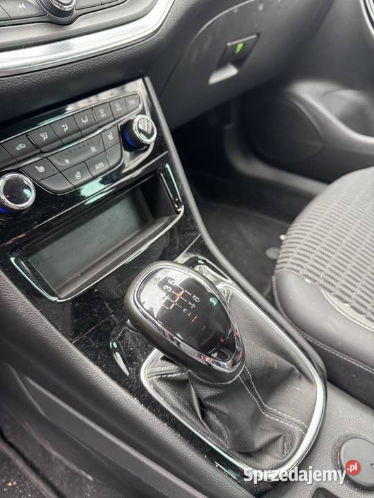 Opel Astra 2020 1200cm3 Lublin