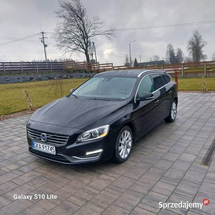 VOLVO V60 D4 181 Rok produkcji 2014 Przodkowo
