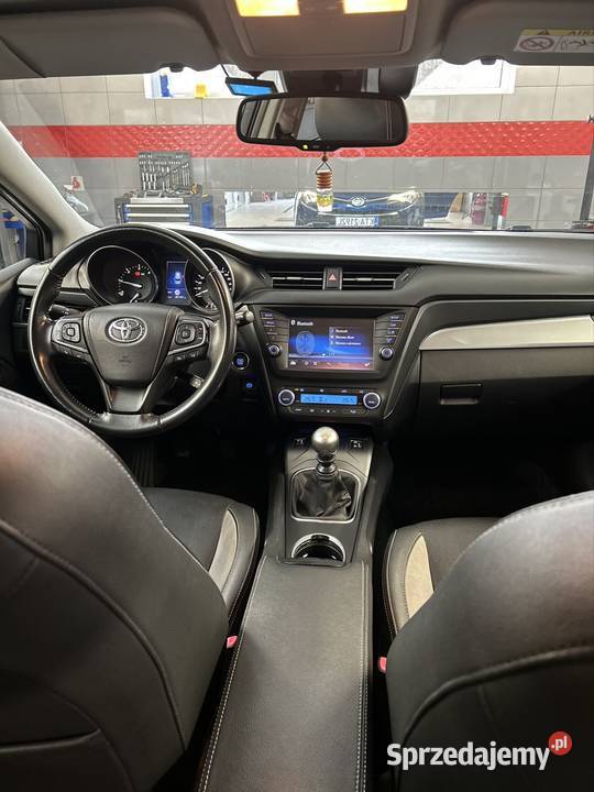 Toyota Avensis 2015r Diesel Combi nowy małopolskie Kryg
