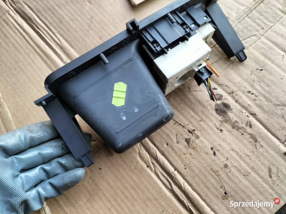 RENAULT CLIO 2 PANEL WYŚWETLACZ ZEGAREK Kamień-Kolonia sprzedam