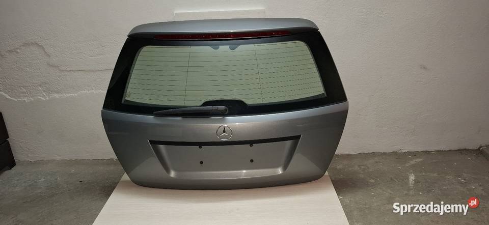 Klapa bagażnika Mercedes W204 osobowe Sandomierz