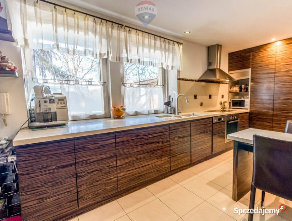 Posiadłość z potencjałem mieszkalnobiznesowym 866m2 Sprzedaż Józefów