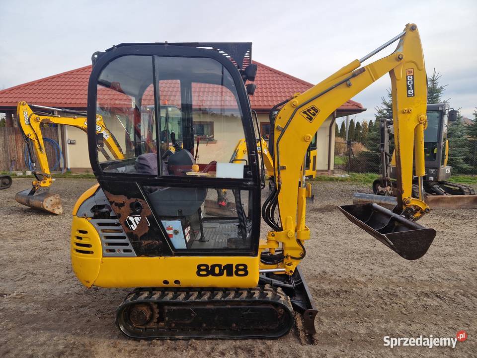 Minikoparka JCB 8018 2001r poszerzane podwozie Rok produkcji 2001 Ryżki sprzedam