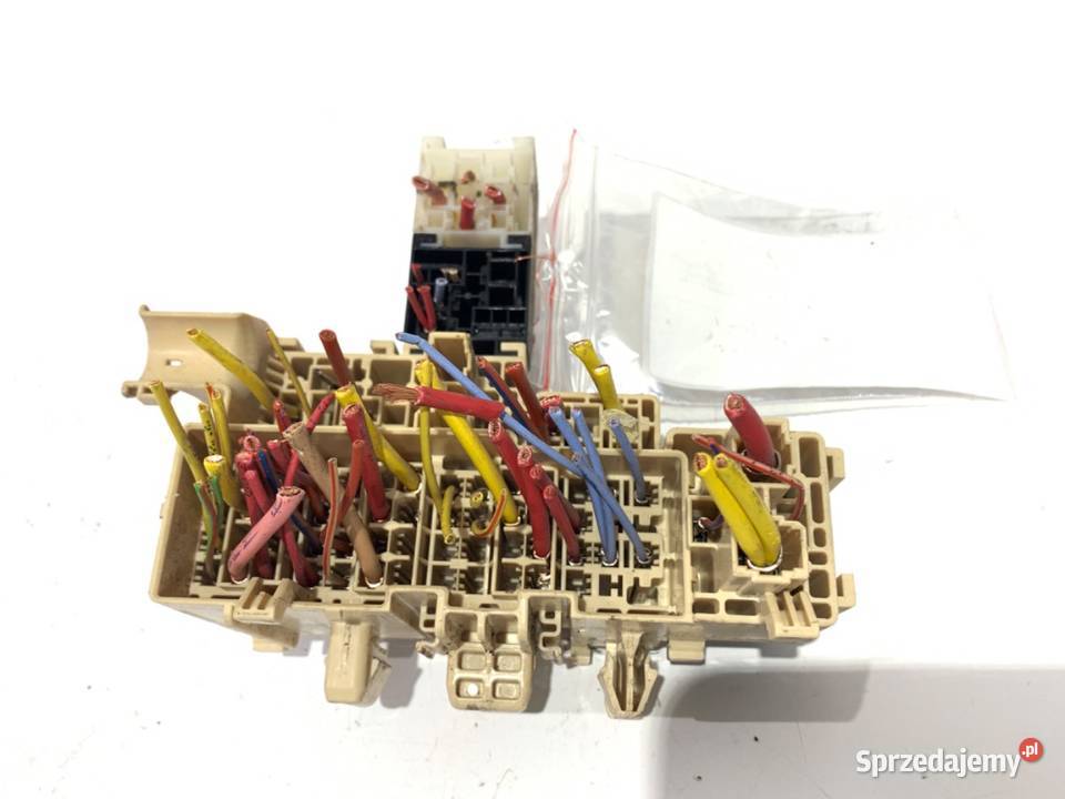 SKRZYNKA BEZPIECZNIKÓW OPEL MOVANO B Bus 23 125