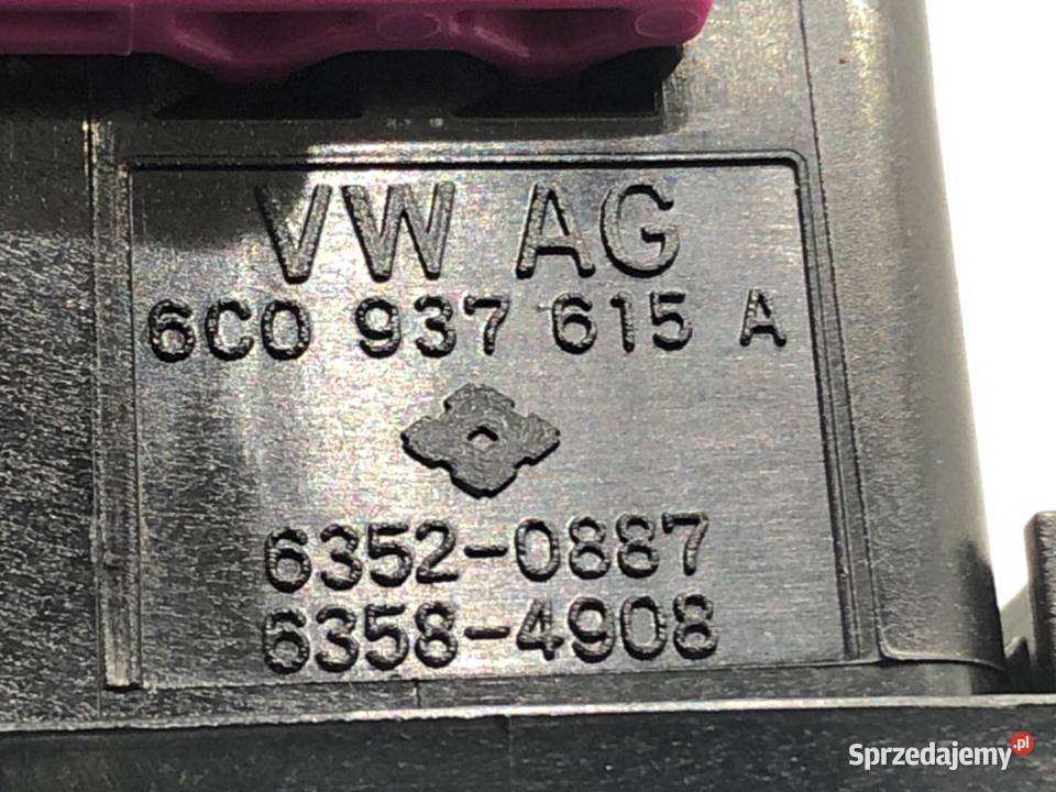 SKRZYNKA BEZPIECZNIKÓW SKODA FABIA III sprzedam