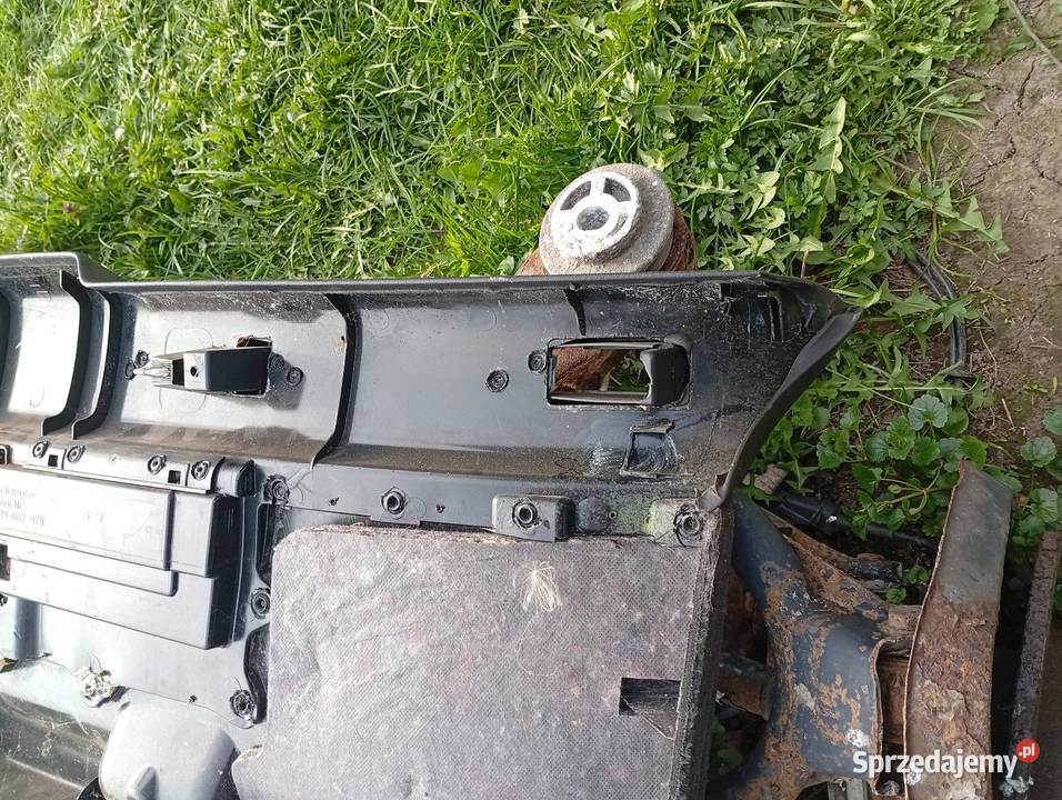 Tapicerka klapy bagażnika z roletą Audi A6 C5 osobowe