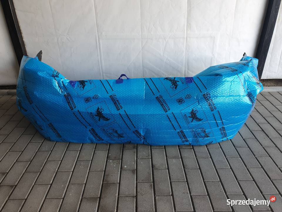 Toyota avensis zderzak tył z demontażu osobowe Oleśnica