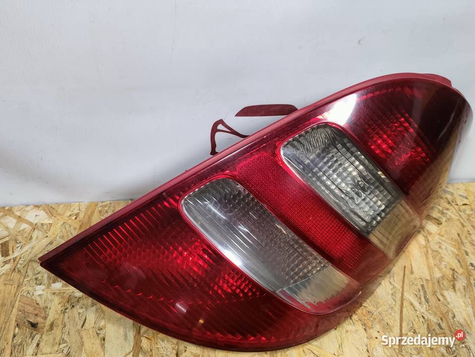 Lampa Prawy Tył Mercedes AKlasa W169 0408 sprzedam