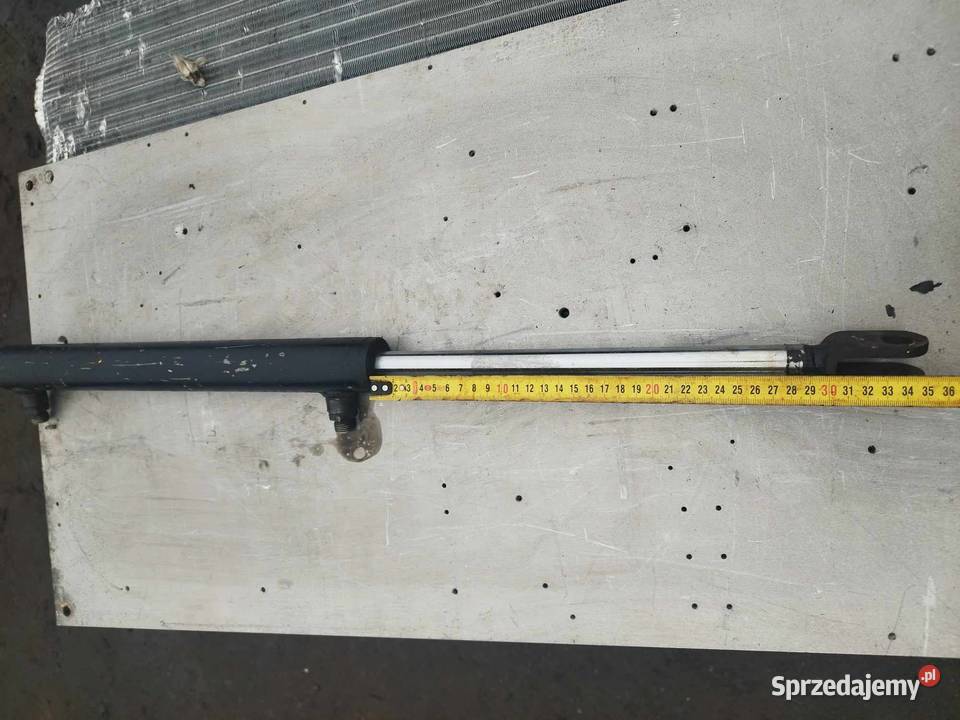 Siłownik hydrauliczny Złożony 485 rozciągnięty Strzyżew