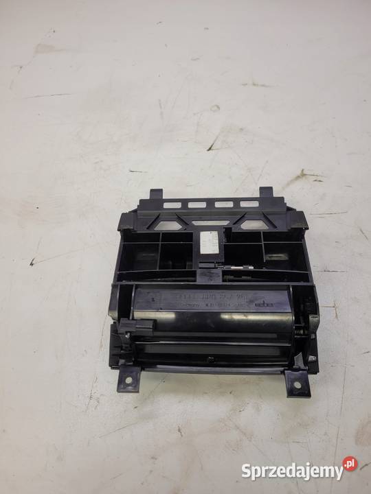 POPIELNICZKA PRZÓD AUDI A3 8P LIFT 8P0857951