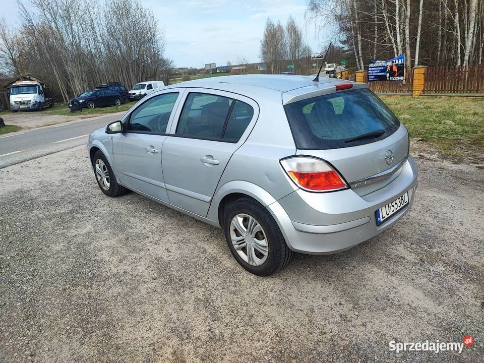 Opel Astra H 16 b Kozłówka