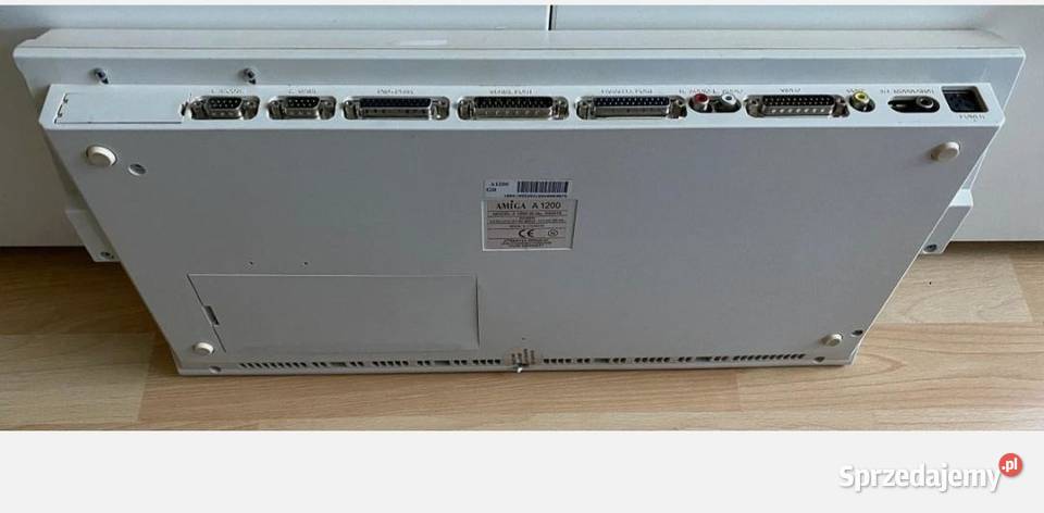 Amiga 1200 nowa sprawna Rewa sprzedam