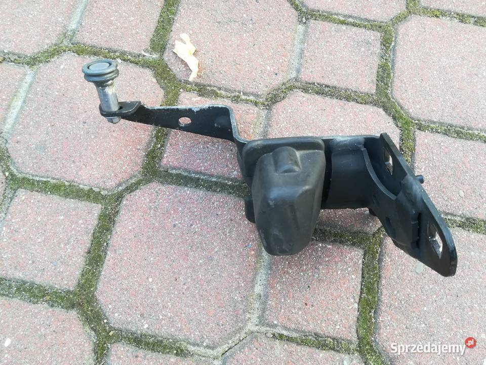 Master III 3 Mowano zawias przedni lewy komplet Tarnowiec