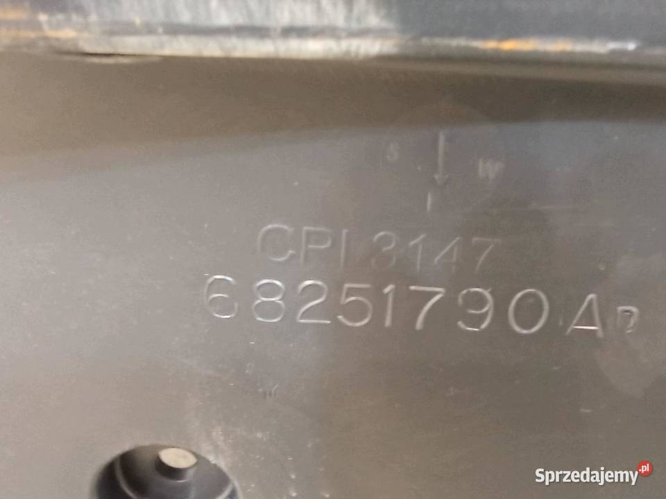OSŁONA PANEL PODŁOGA BAGAŻNIKA PRAWA 68251790A