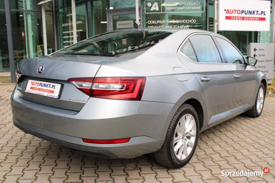 Skoda Superb 2019r Salon IWŁ ASO Pakiet Zima Rok produkcji 2019 Chorzów