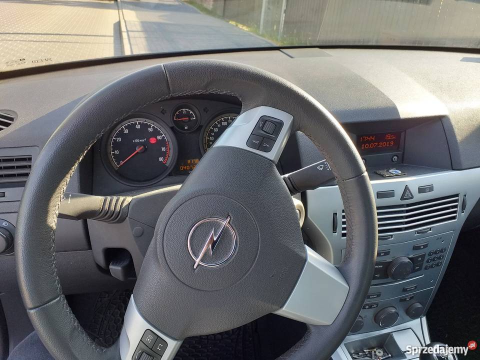 Opel Astra III H 1 właściciel mały przebieg nowy Warszawa