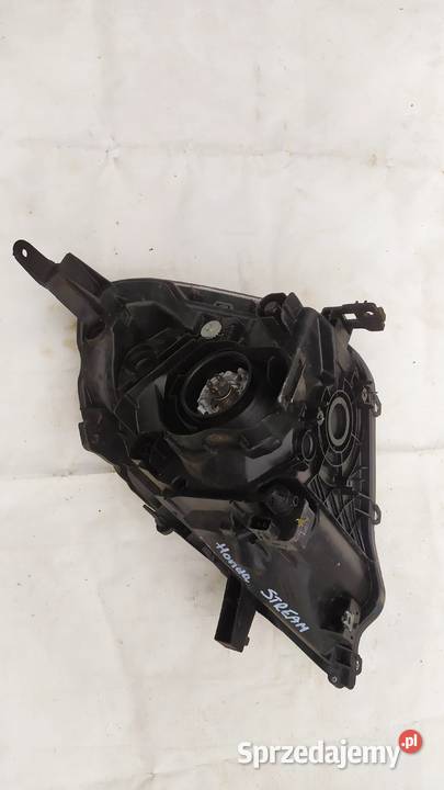HONDA stream 2000 2001 2004 lampa prawa Byków