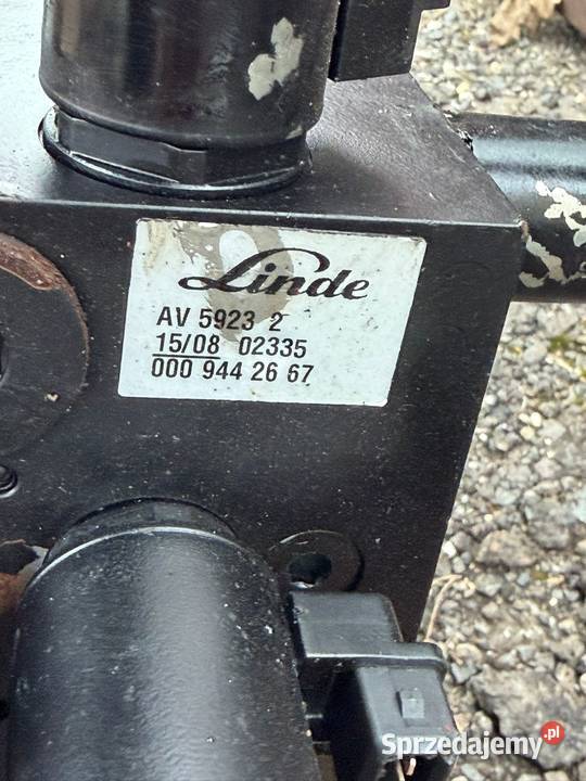 Rozdzielacz hydrauliczny LINDE 000 944 26 67 AV Antonie