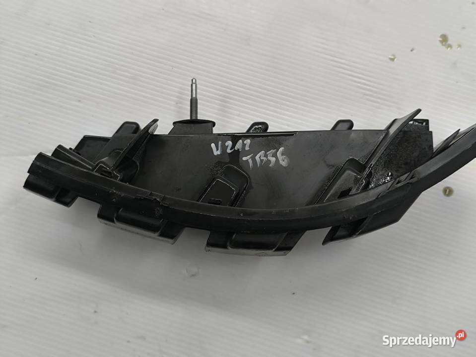 ŚLIZG ZDERZAKA PRAWY TYŁ MERCEDES ECLASA W212 osobowe sprzedam