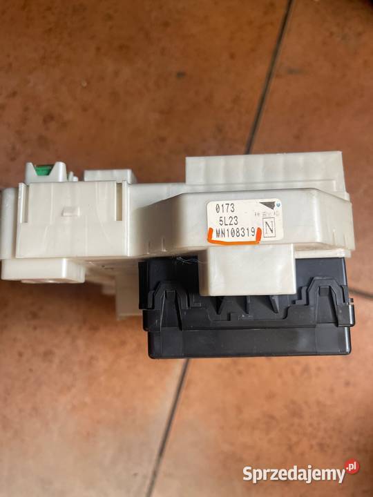 BSM MITSUBISHI MN108319 skrzynka bezpieczników wyposażenie elektryczne Margonin