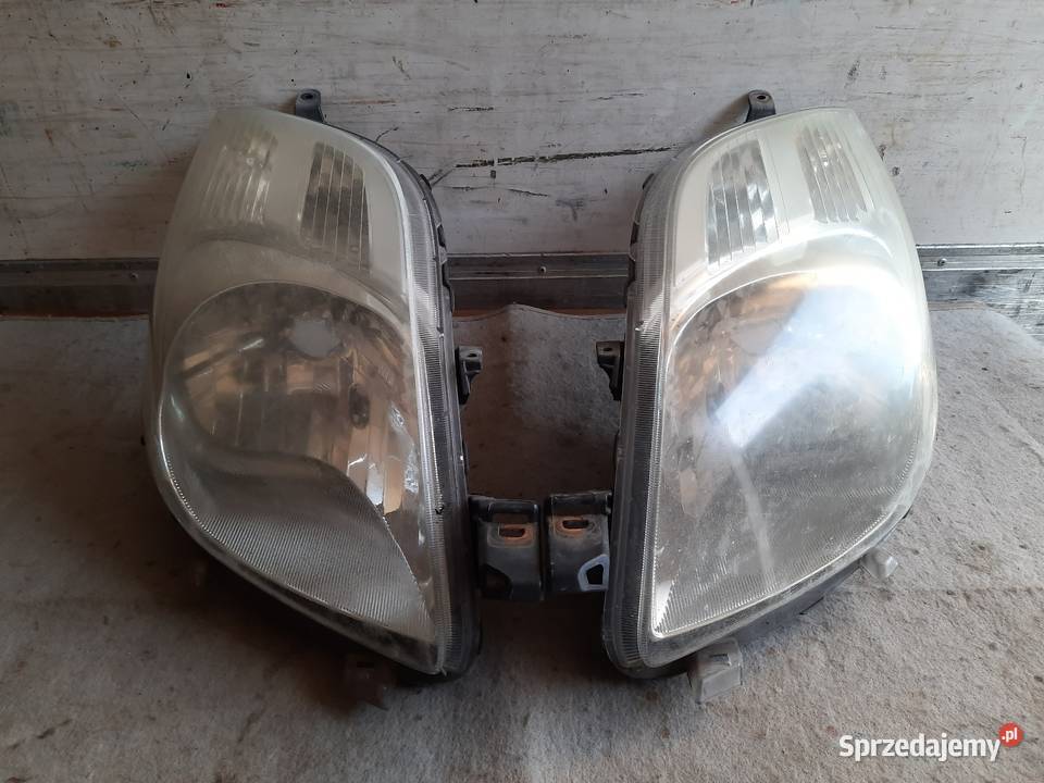 Lampa oryginał Toyota Yaris 2 dolnośląskie Skokowa