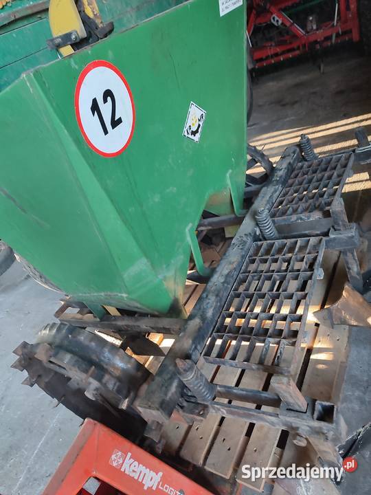 Sadzarka do ziemniaków państwowa KPMR Biedaszki wielkopolskie Gołuchów sprzedam