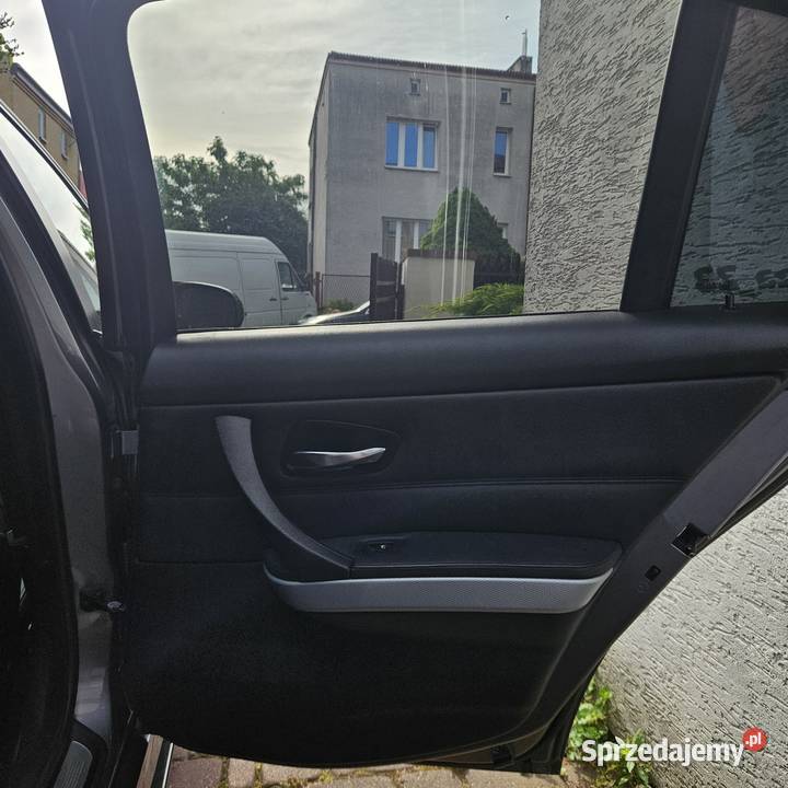 Boczki tylne bmw e90 e91 czarna skóra sprzedam