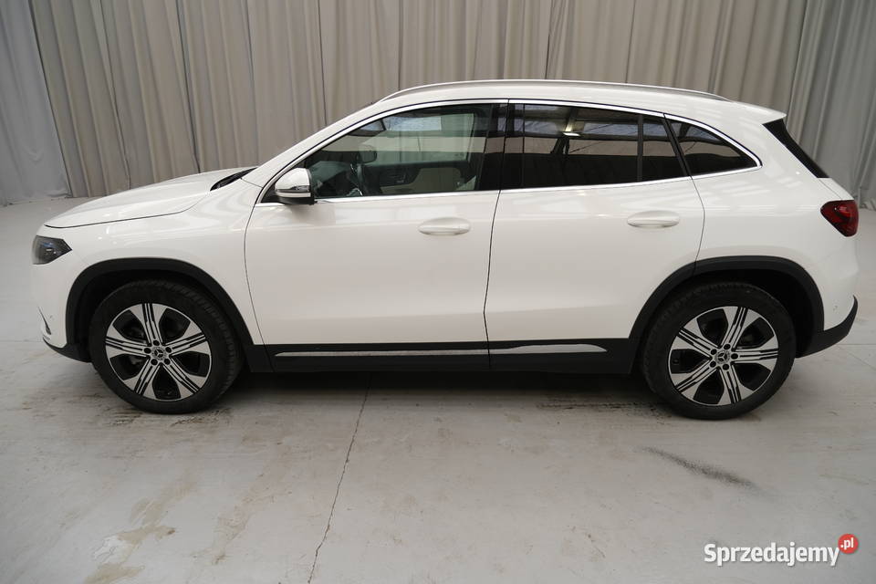 MERCEDESBENZ EQA 300 2024 EE 228