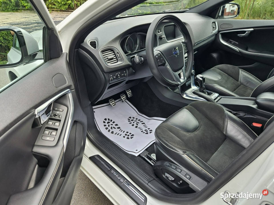 Volvo V40 RDesign Super Stan GWARANCJI II 2012 lakier metallic Opoczno sprzedam
