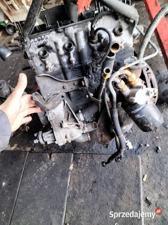silnik audi 80 b3 b4 16 d td blok głowica wał lubelskie Kamień-Kolonia