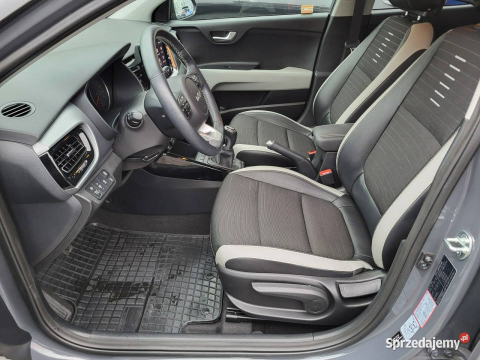 Kia Stonic martwe poleledykeylessbenzyna26 szary Toruń