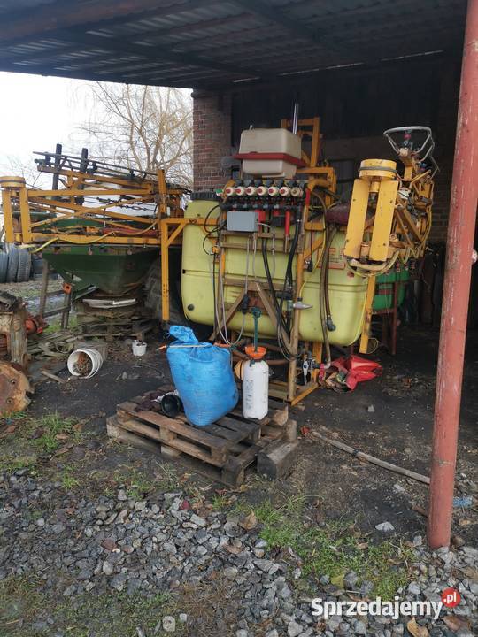 Opryskiwacz 900l Opryskiwacze