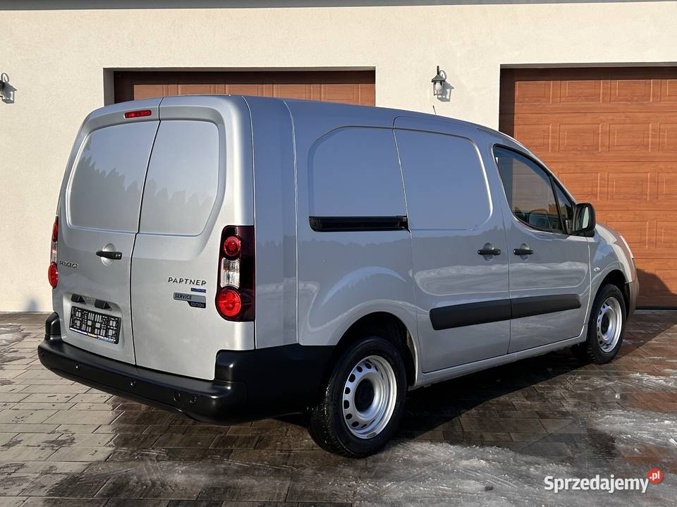 Peugeot Partner 2016r LONG 16D 8V Navi Klima Białobrzegi