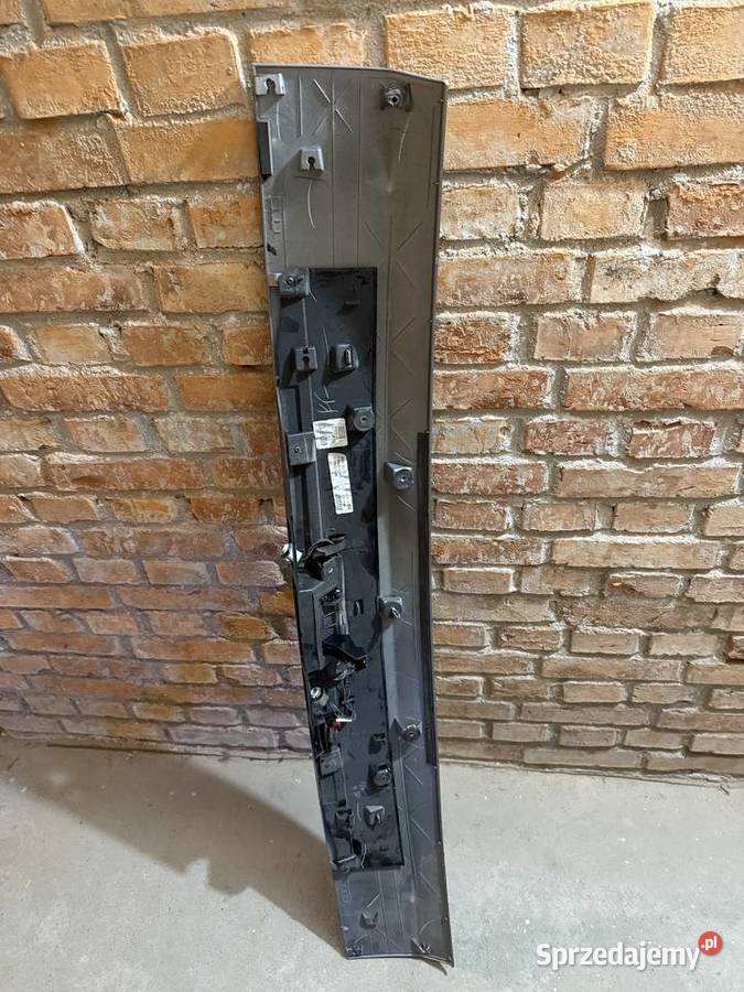 Blenda osłona klapy tylnej Dodge Grand Caravan Rok produkcji 2017 podkarpackie Kolbuszowa Dolna sprzedam