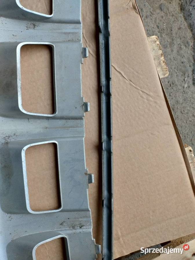 Ford Kuga MK1 listwy listwa zderzaka przód grill Listwy i nakładki małopolskie Chrzanów