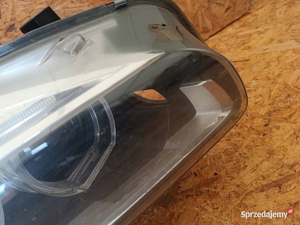 LAMPA PRAWY PRZÓD REFLEKTOR EU 7422580 BMW 2 F45