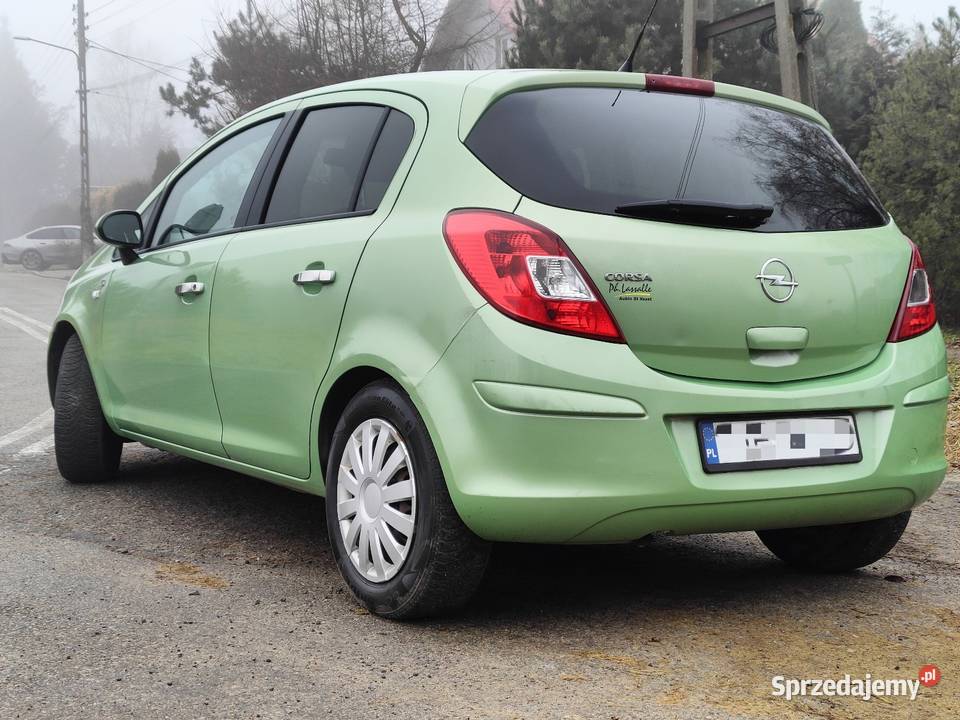Opel Corsa D 14 100 5 drzwi wersja limitowana poduszka powietrzna Corsa Samochody osobowe