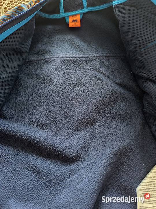 Chłopięca kurtka Softshell na polarze z kapturem Rozmiar 122 Płock sprzedam