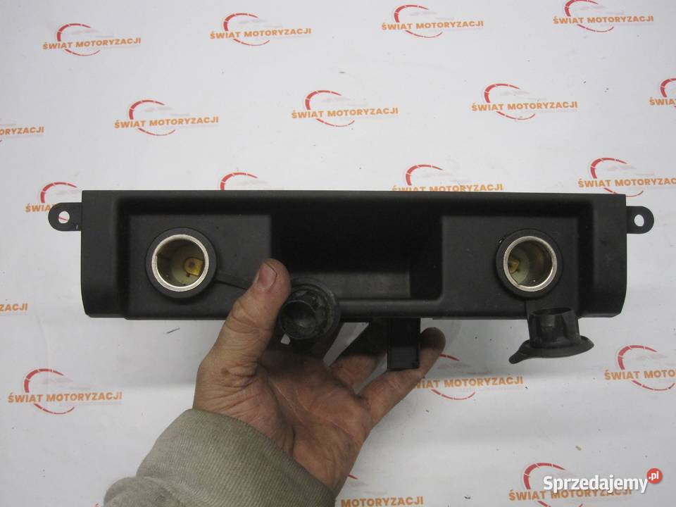 LAND ROVER DISCOVERY 08r gniazdka zapalniczki Kielce