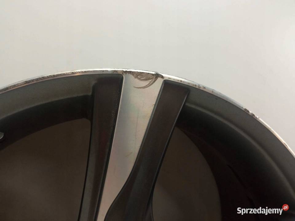 FELGA ALUMINIOWA R18 5X108 ET55 OC62MM 8JX18H2 sprzedam